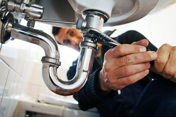 Cost of Bathroom Plumbing Service in Salem
