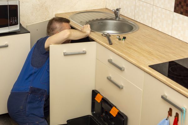Cost of Kitchen Sink Plumbing in Salem