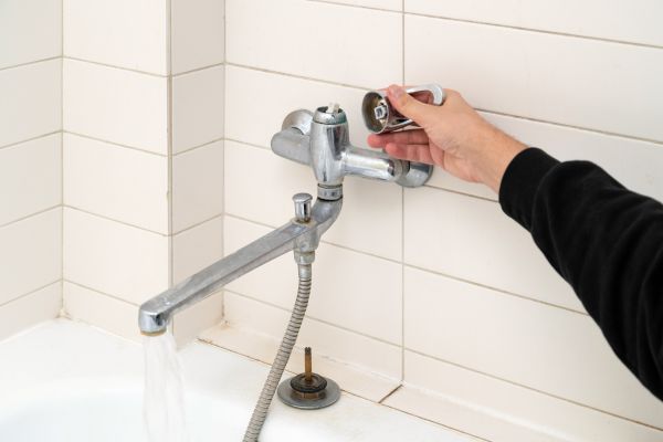 Cost of Shower Handle Repair in Salem